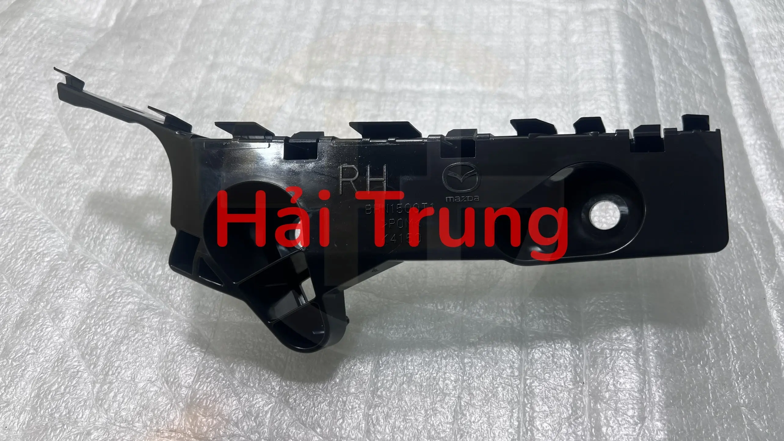 Phe cài ba đờ xốc trước Mazda 3 chính hãng