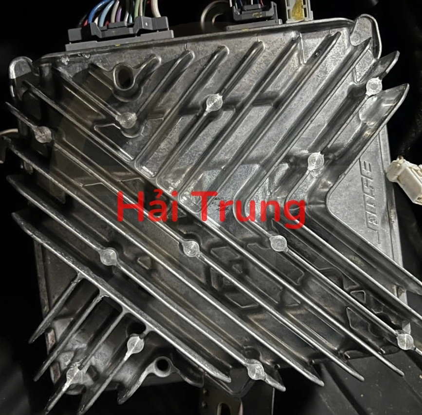 Hộp khuếc đại âm thanh Âm ly Honda CRV 2023-2026 Tháo Xe 8A40-3A0-A01-M1