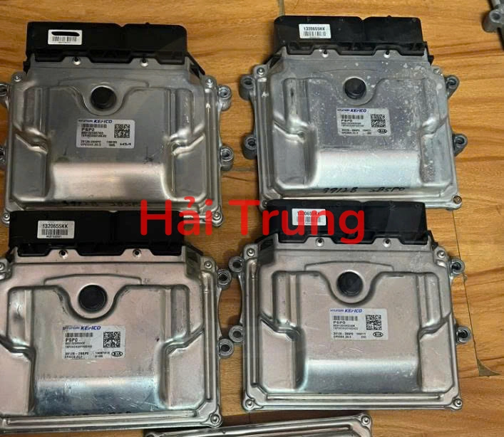 Tháo xe Hộp điều khiển động cơ Hộp đen ECU Hyundai Elantra, Kona 2.0
