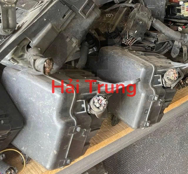 Hộp lọc gió động cơ Ford Escape 2009-2013 Tháo Xe