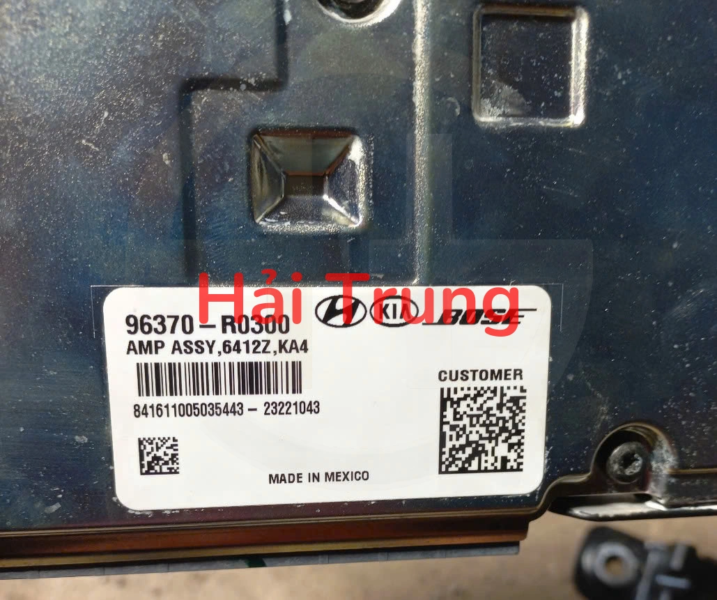 Hộp âm ly Kia Carnival 2022-2024 96370R0300