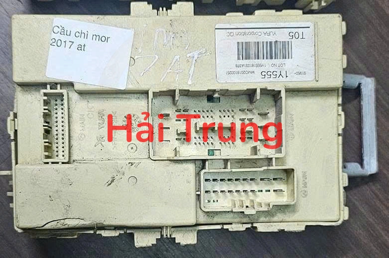 919501Y555 Hộp cầu trì Kia Morning 2018 2019 2020 2021