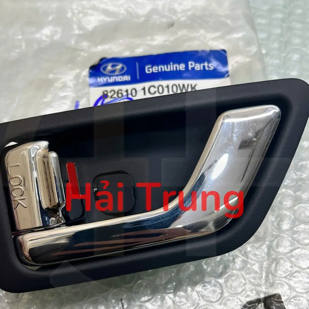 Tay mở trong Hyundai Getz 2006-2012 chính hãng 826101C010WK.