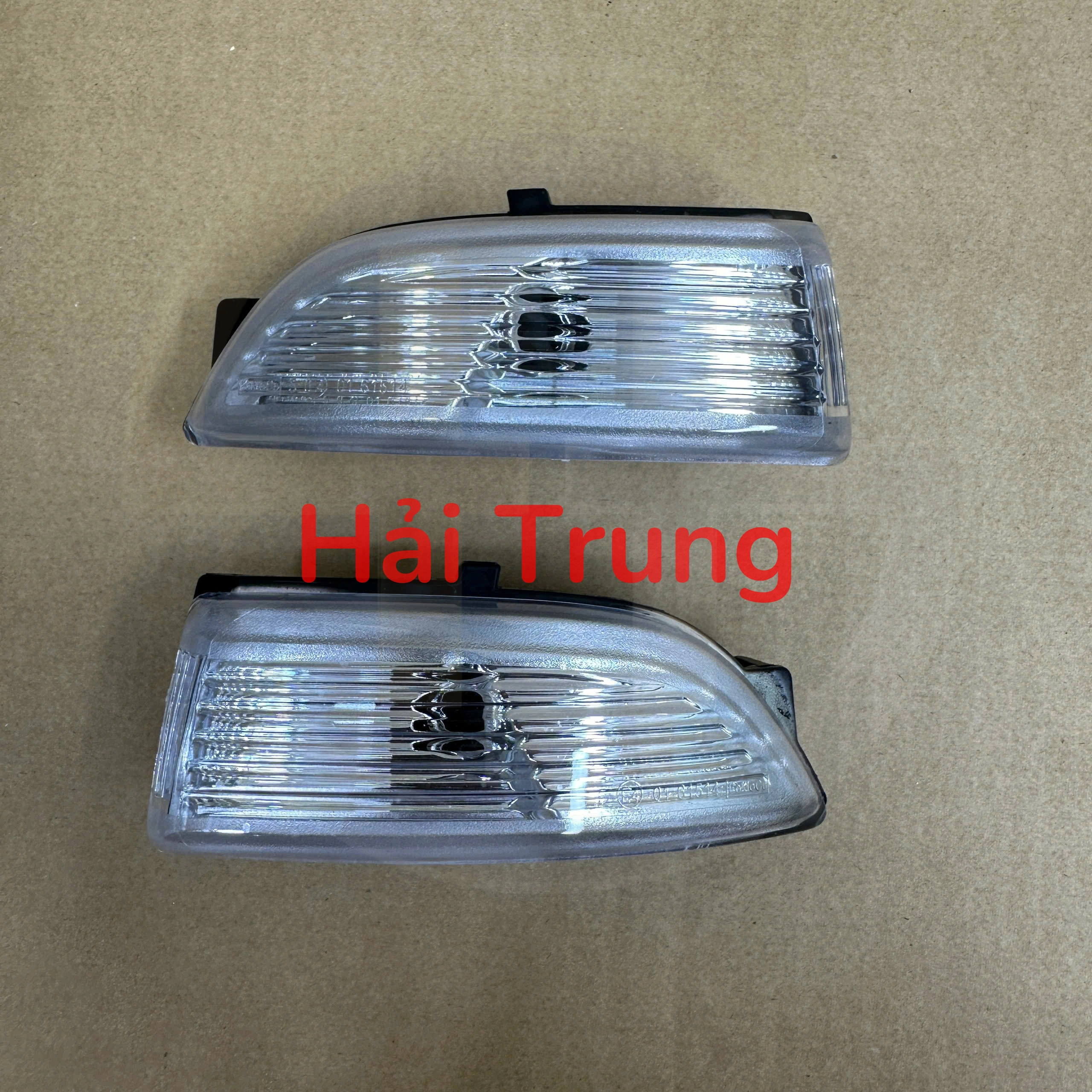 Đèn xi nhan gương (kính) chiếu hậu Ford Everest