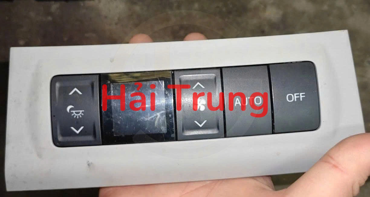 Cụm điều khiển và mặt dưỡng điều hòa chỉnh cơ Toyota Innova Tháo Xe 84010-0K071 840100K071