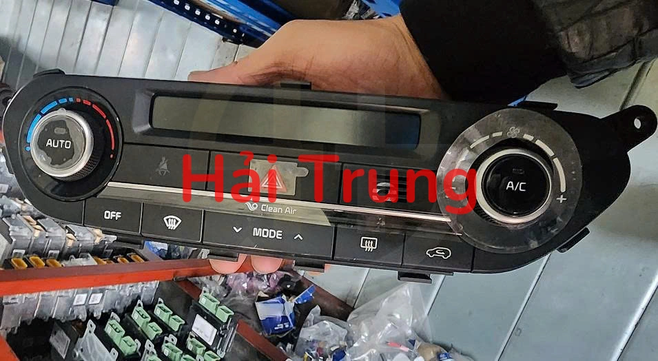 Cụm công tắc điều khiển điều hòa AC Kia Sportage Tháo Xe