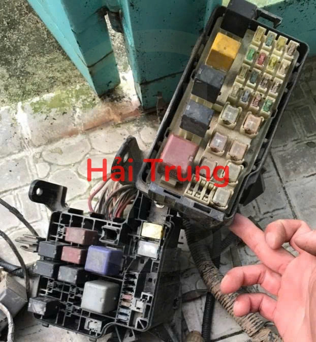 Hộp cầu trì Toyota Camry 2.5Q 2012-2015 Tháo Xe