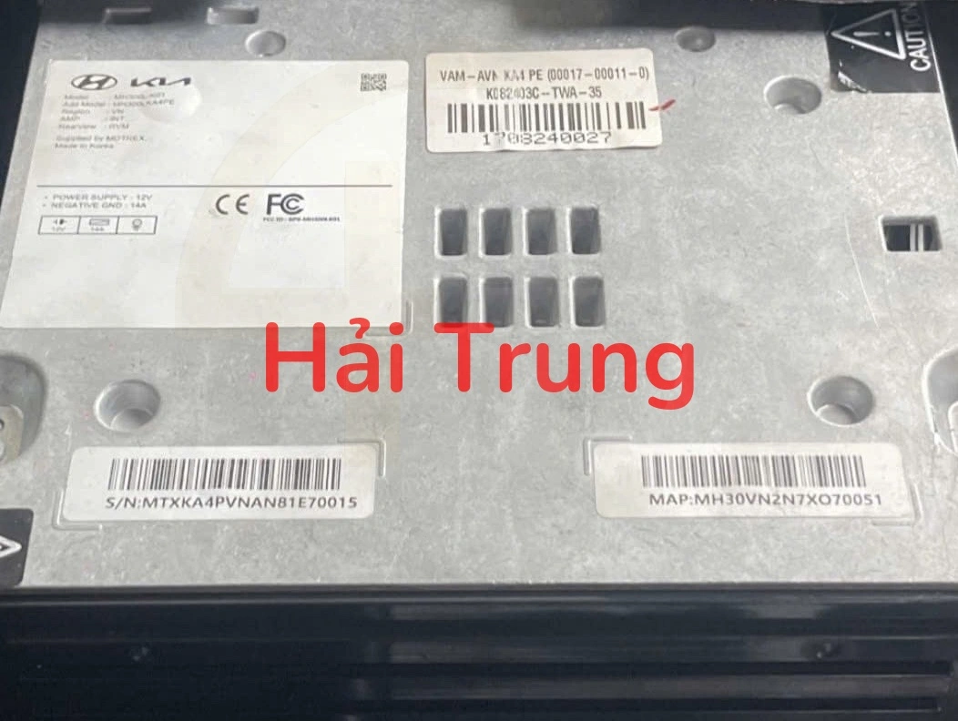 Hộp điều khiển màn hình Audio Kia Carnival 2021-2025 Tháo Xe