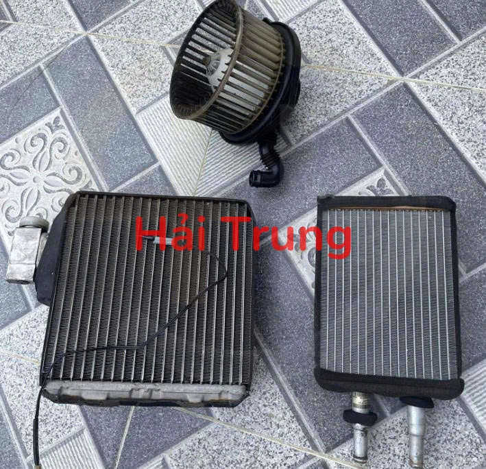 Giàn lạnh Ford Escape 2009-2013 Tháo Xe