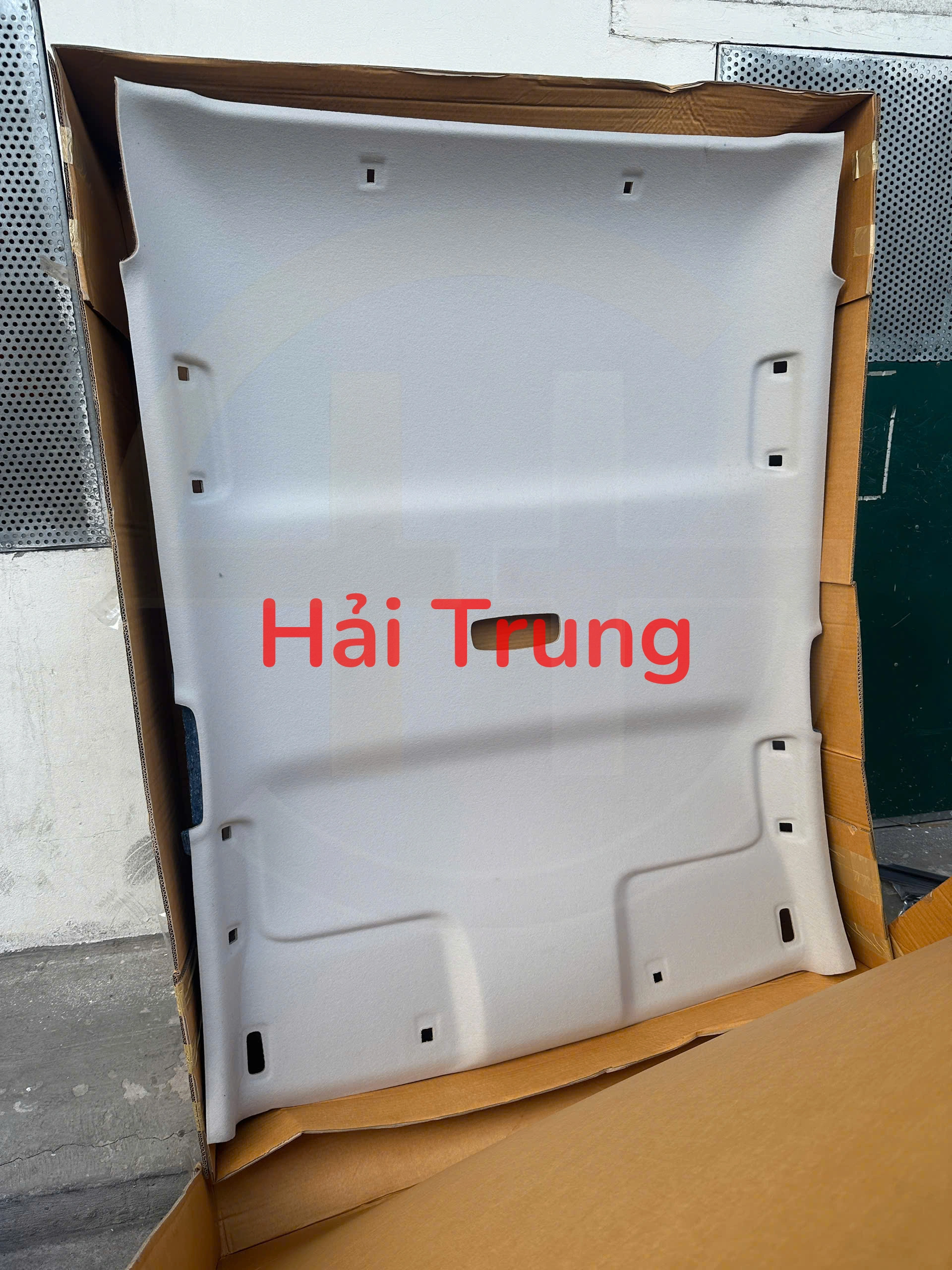 La phông trần Ford Ranger 2012-2020