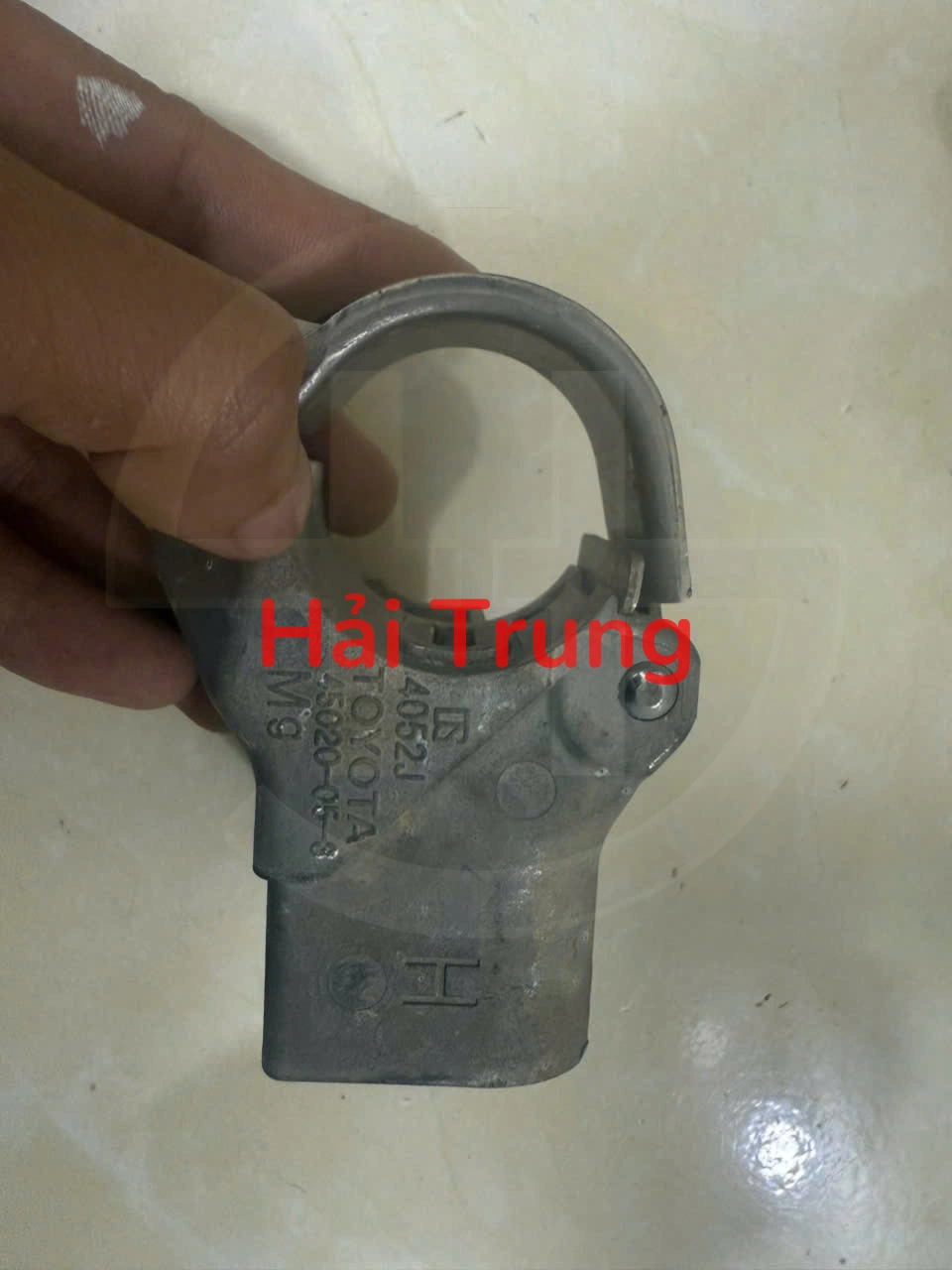 Khóa cổ vô lăng Toyota Altis 2020 4502052170