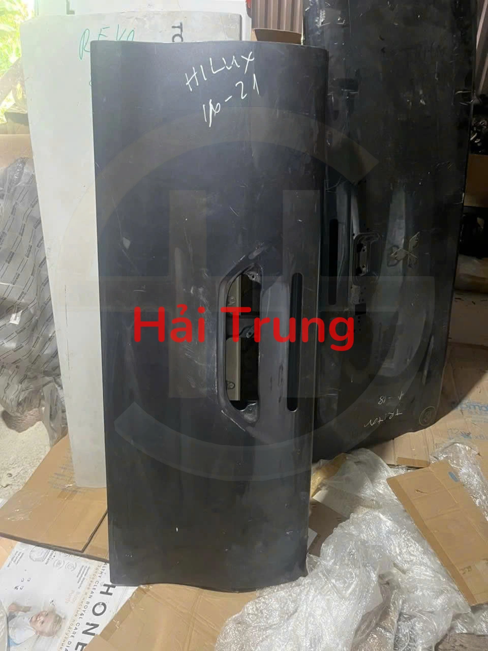 Cửa thùng sau Toyota Hilux Tháo Xe 2016-2021