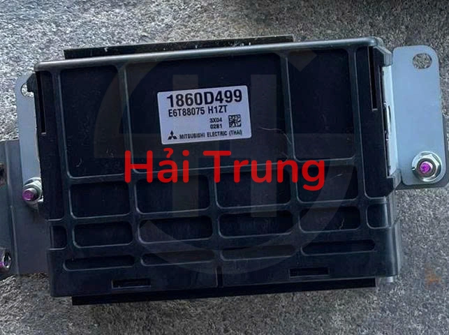 1860D499 Hộp điều khiển động cơ Mitsubishi Attrage Tháo Xe