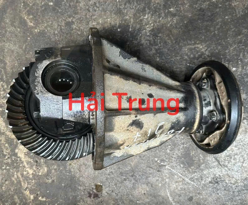 Tháo xe Cầu sau Toyota Fotuner 2018 12