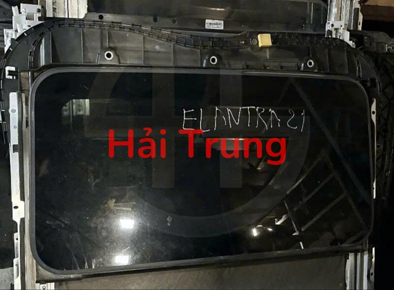 Kính cửa sổ trời Hyundai Elantra 2019-2021 Tháo Xe
