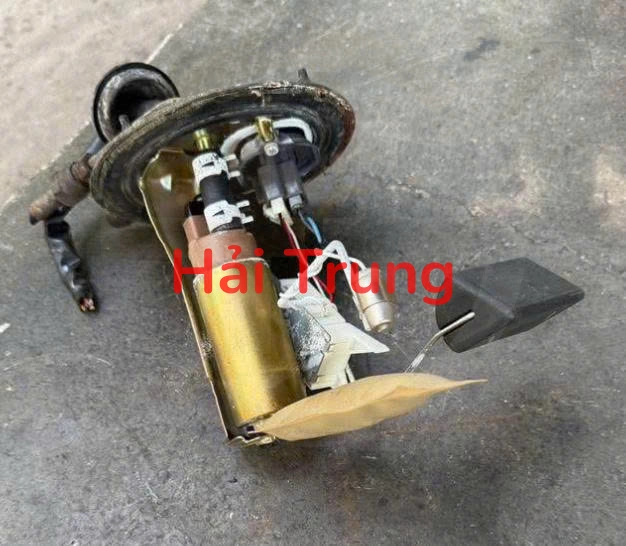 Bơm xăng Toyota Corolla 1990-1992 Tháo Xe