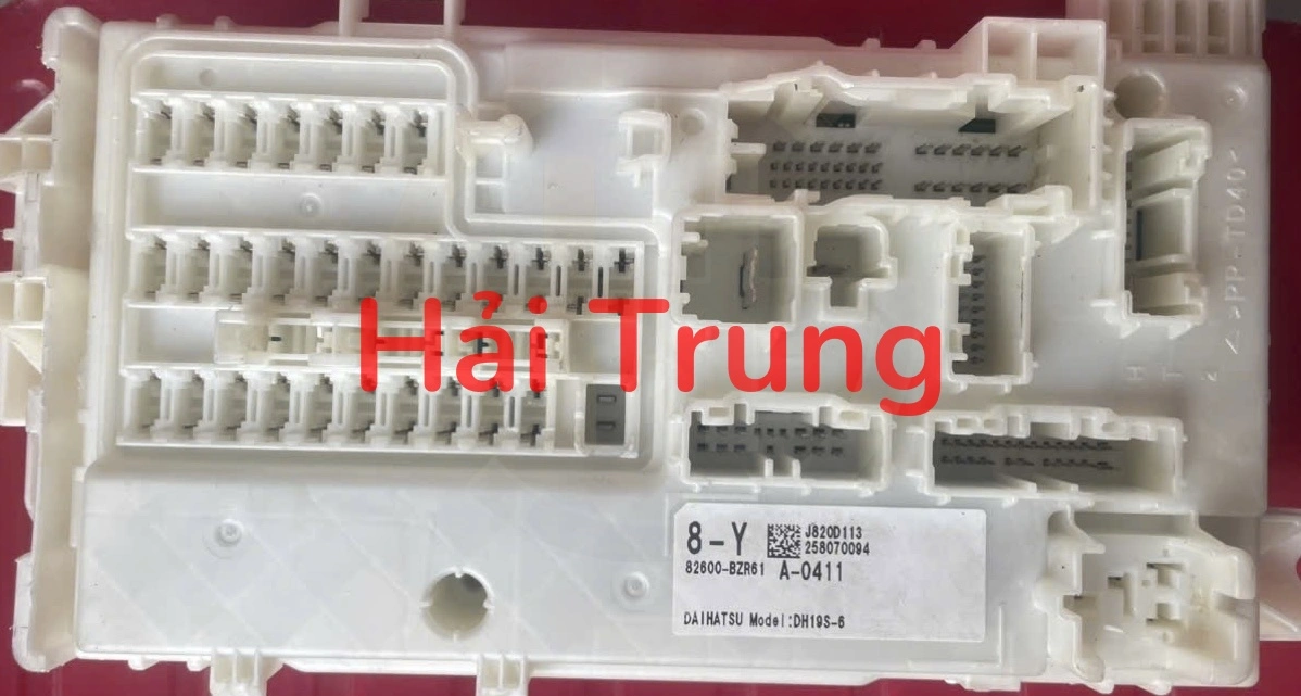 Hộp cầu trì Toyota Avanza, Veloz, Raize Tháo Xe 82600BZR61