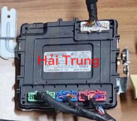 Tháo xe Hộp điều khiển điện thân xe BCM Hyundai Tucson 2019 2020 2021