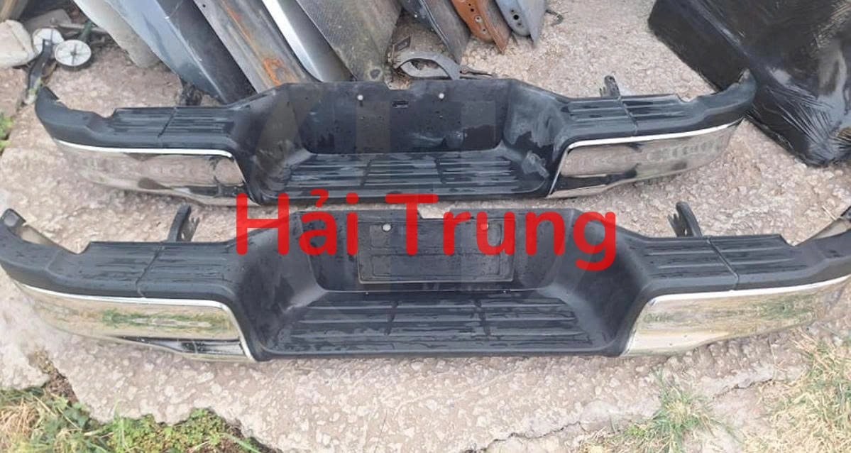 Cản sau Toyota Hilux 2016-2020 Tháo Xe