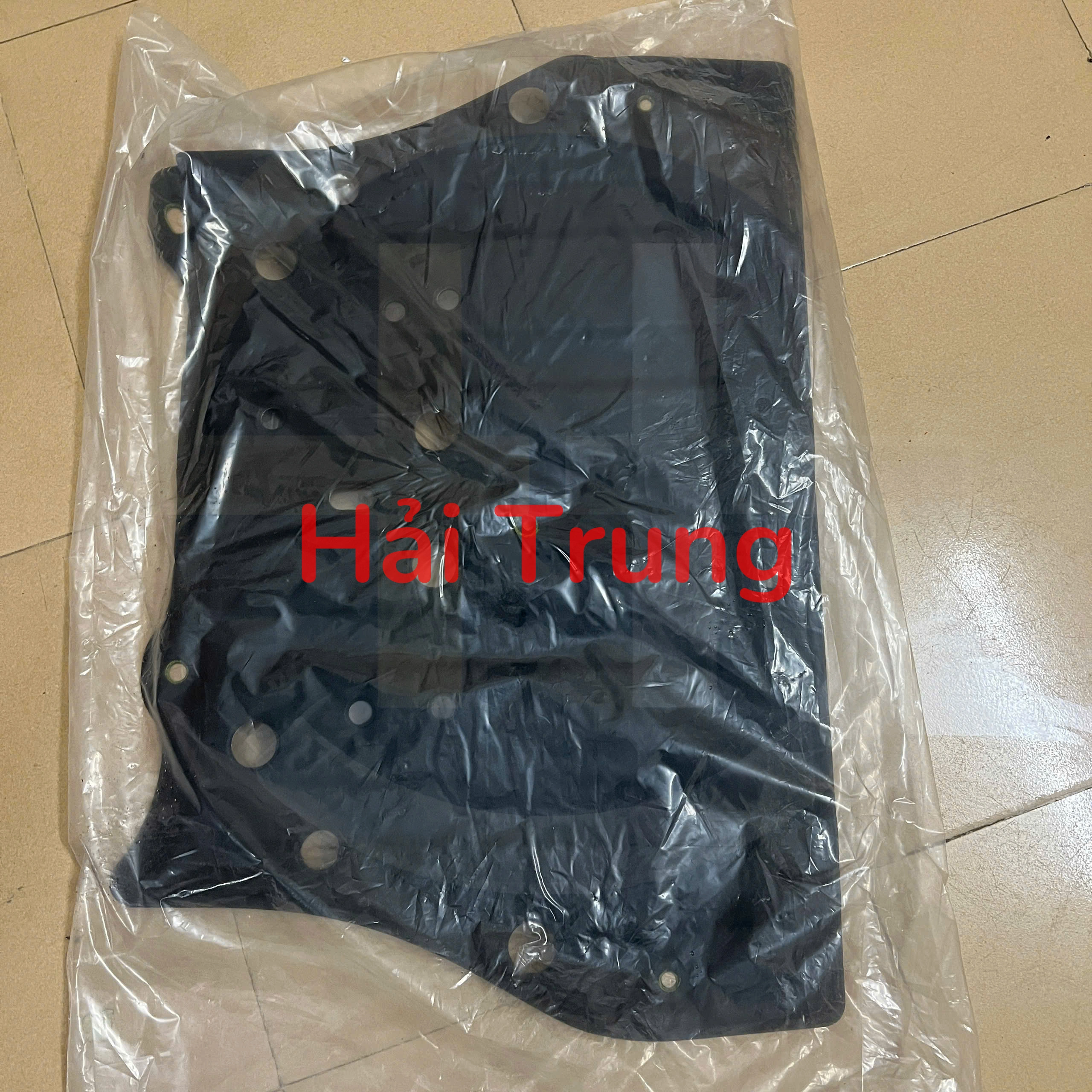 Chắn gầm khoang máy Hyundai Santafe 2022 62408P2000