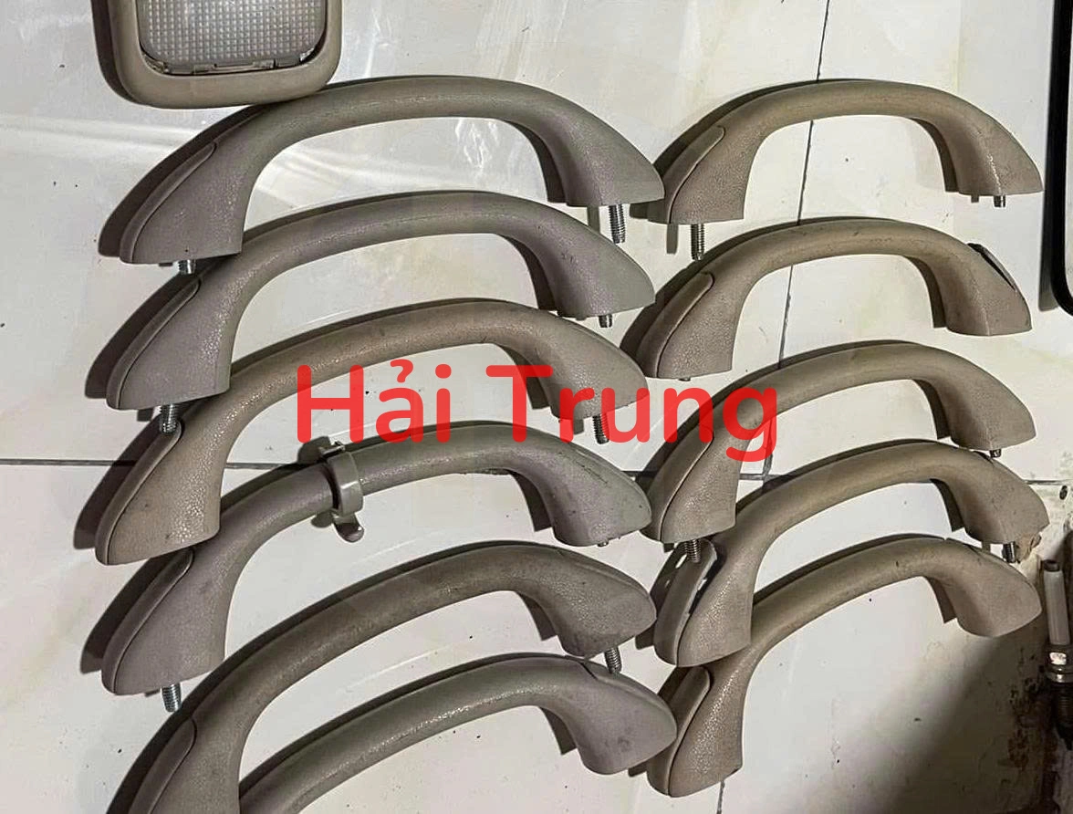 Tay nắm trần Toyota Innova 2006-2011 Tháo Xe