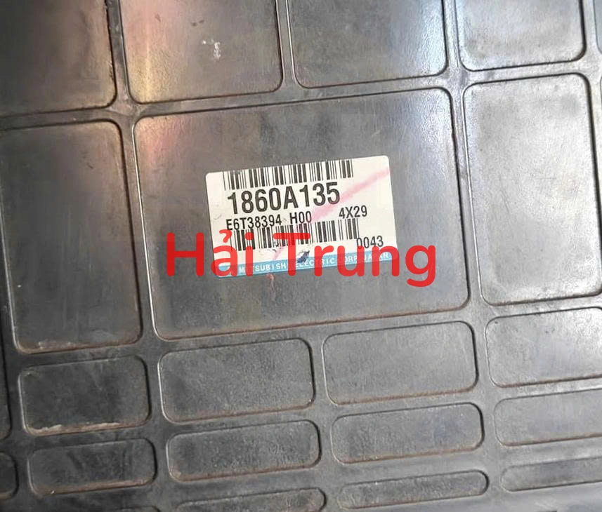 Hộp điều khiển động cơ ECU Pajero V73 Tháo Xe 1860A135