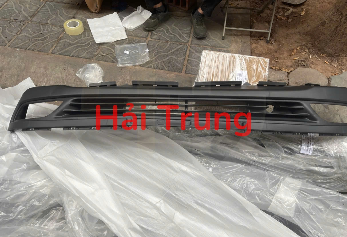 Lưới cản trước Hyundai Starex 2015
