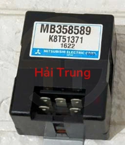 Hộp điều khiển bơm xăng Mitsubishi Pajero V31 2005 Tháo Xe MB358589