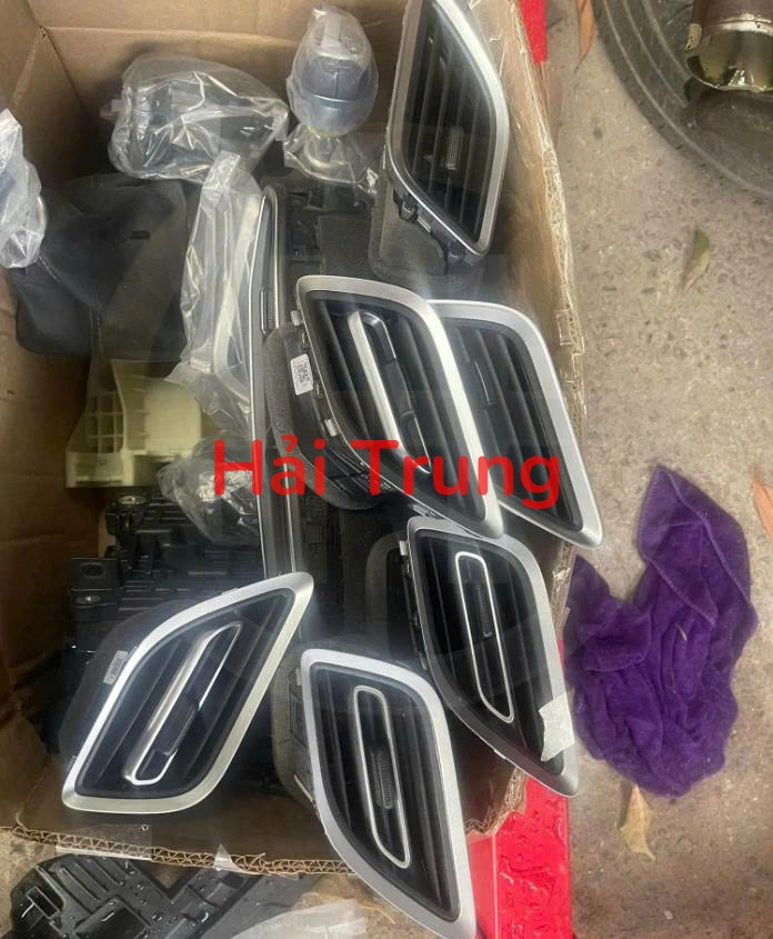 Cửa gió điều hòa Hyundai Accent 2018 Tháo Xe