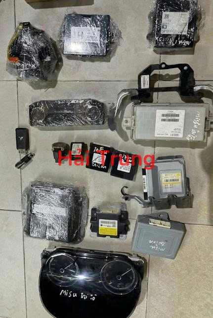 Tháo Xe Full bộ điện, hộp điện đầy đủ Mitsubishi Triton 2022-2025