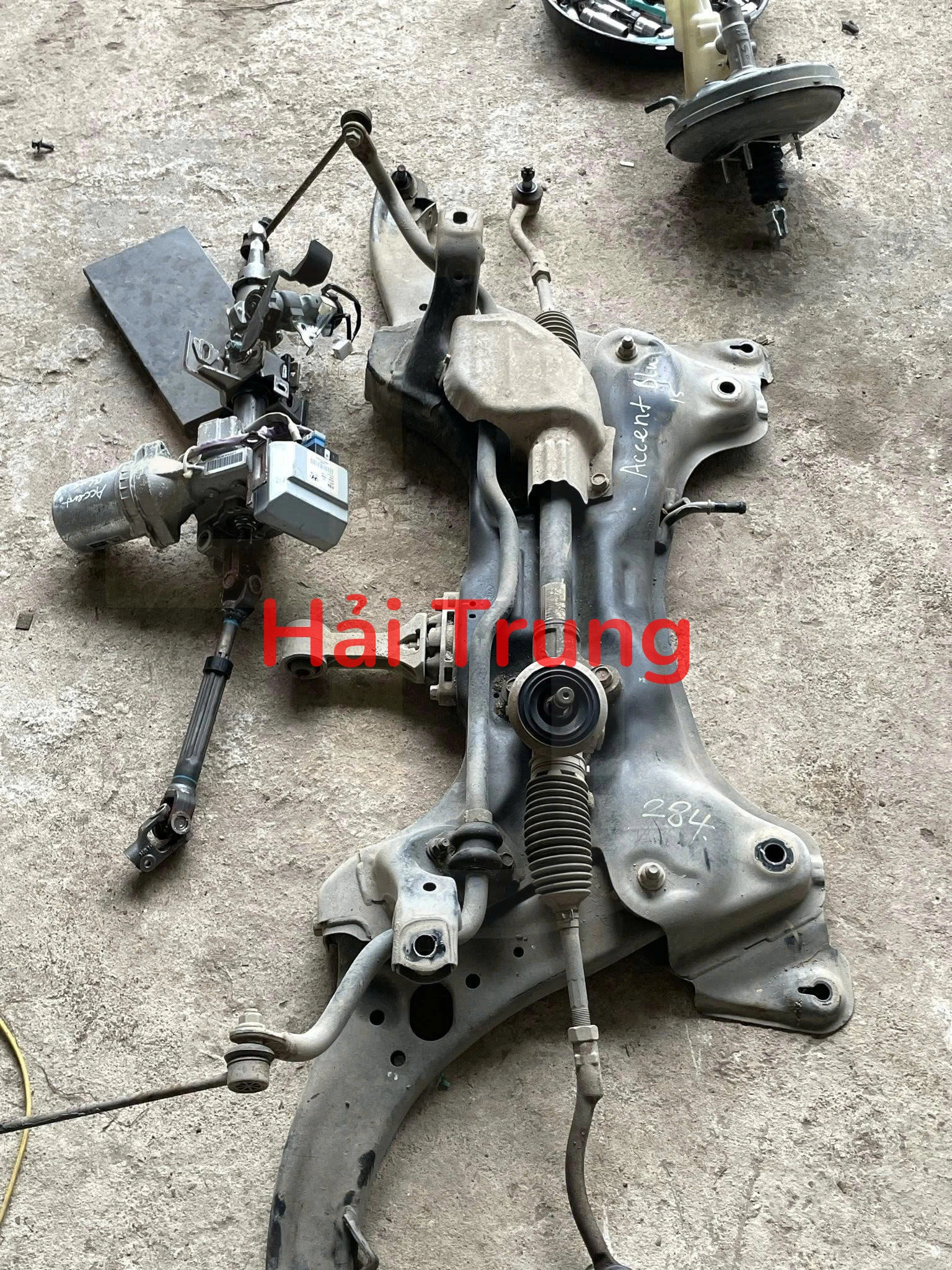 Thước lái, bệ đỡ động cơ, cọc lái Hyundai Accent Blue 2015 Tháo Xe