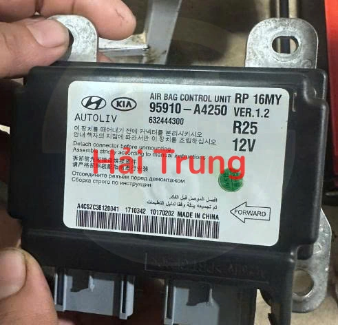 95910A4250 Hộp điều khiển túi khí Kia Rondo 2015-2022