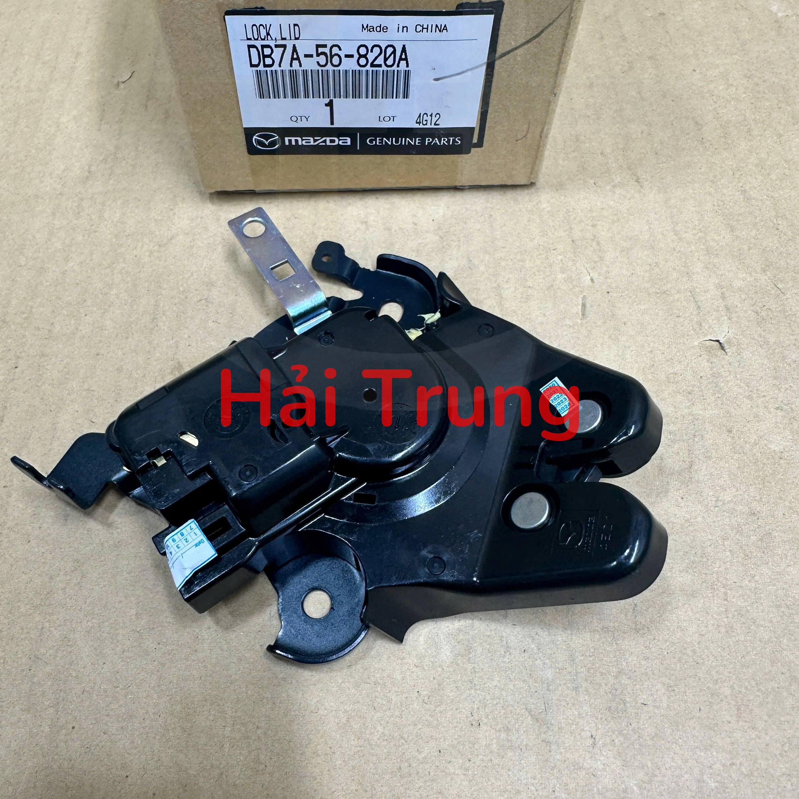 Khoá ngậm cốp sau Mazda 2 2015-2020 Hatchback 5 cửa DB7A-56-820A 