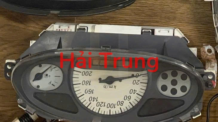Tháo xe bảng đồng hồ táp lô Toyota Yaris 1994-1997