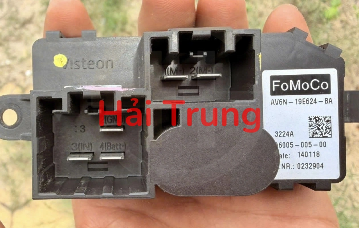 Hộp điện trở quạt Ford Focus Tháo Xe AV6N-19E624-BA