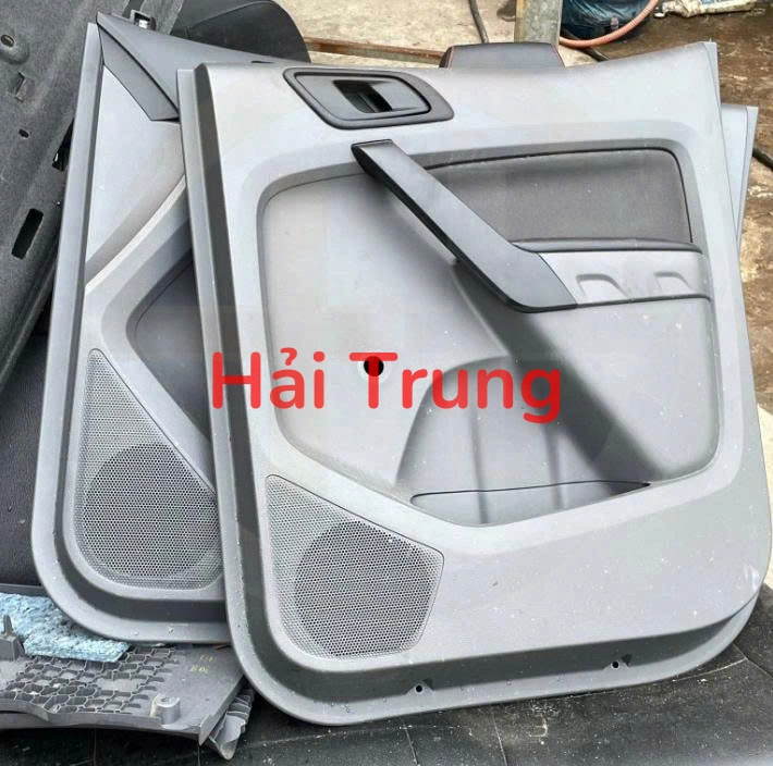 Táp pi cánh cửa Ford Ranger 2015 Tháo Xe