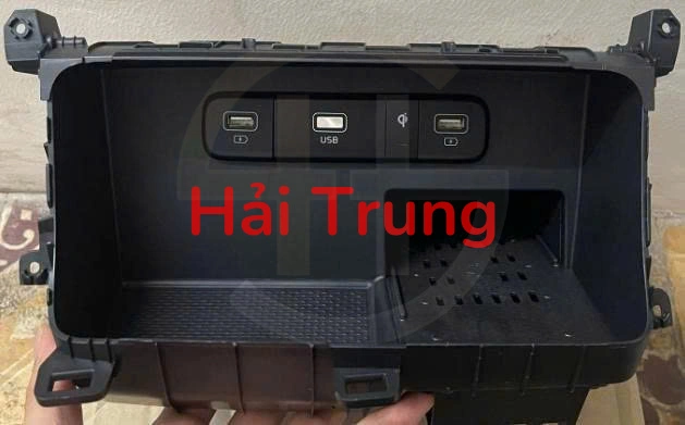 Hộp kết nối cổng USB Kia Carnival 2022-2025 Tháo Xe