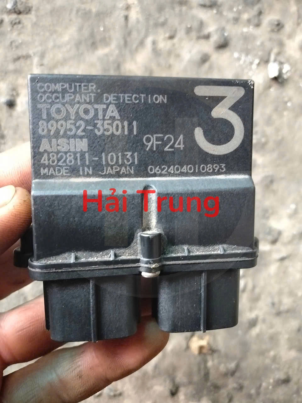 Hộp trọng lượng túi khí bên dưới ghế phụ Toyota Venza 2009 8995235011