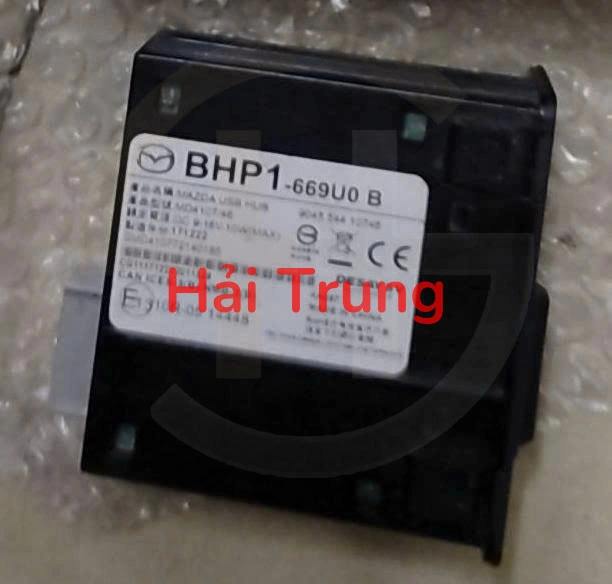Hộp USB Mazda 3 2015-2018 Tháo Xe BHP1-669U0-P