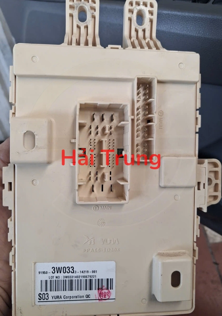 Hộp cầu trì trong xe Kia Sportage 2014 Tháo Xe 91950-3W033 919503W033
