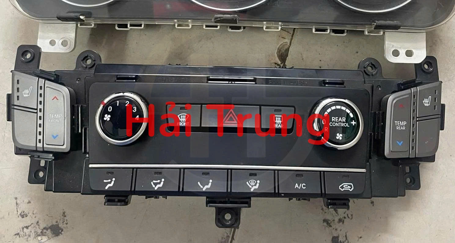 Tháo xe Bảng điều khiển điều hòa Hyundai Grand Starex