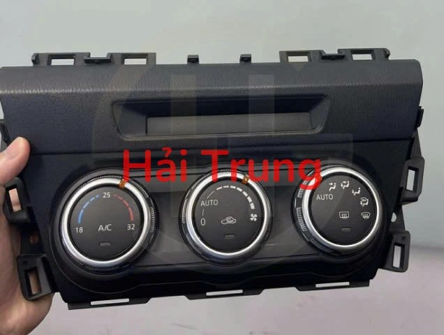Tháo xe bảng điều khiển điều hòa Mazda 2 2015-2019 Tháo xe