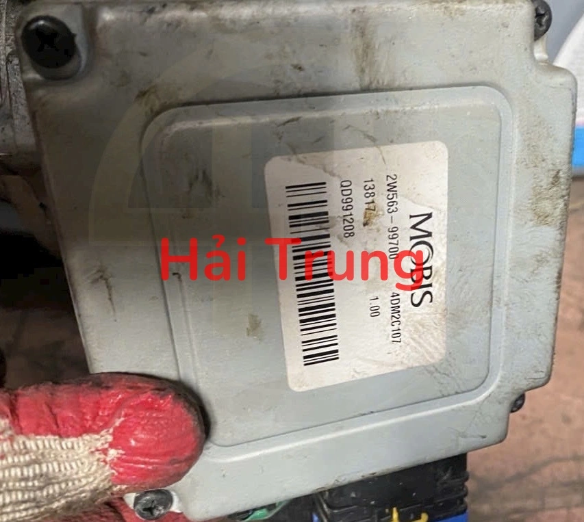 Tháo xe hộp điều khiển cọc lái Hyundai Santafe 2013-2018 2W56399700