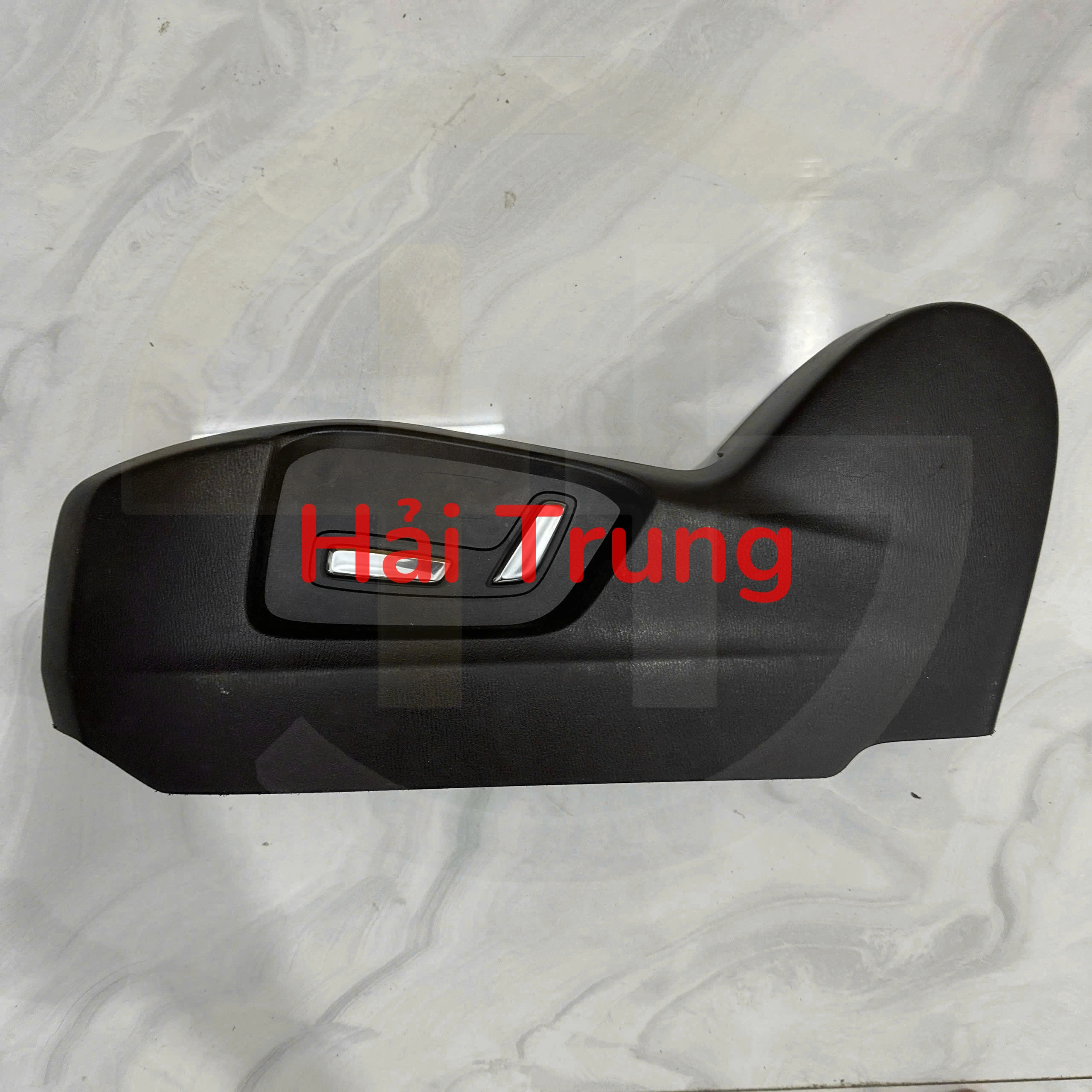 FU10LK413 Ốp nhựa hông ghế trái Mazda 3, CX3, CX30 Tháo Xe