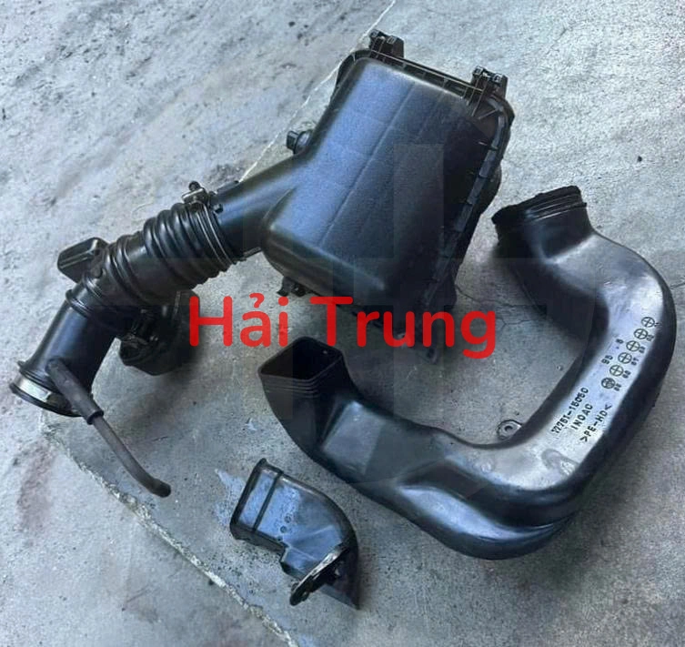 Bầu lọc gió động cơ Toyota Corolla 1993-1997 Tháo Xe