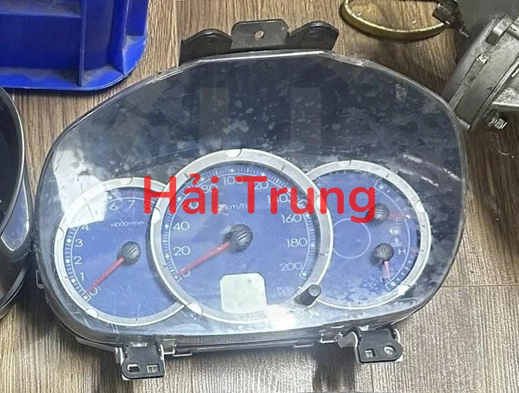 Tháo xe Đồng hồ táp lô Mitsubishi Triton 2008 2009 2010 L200