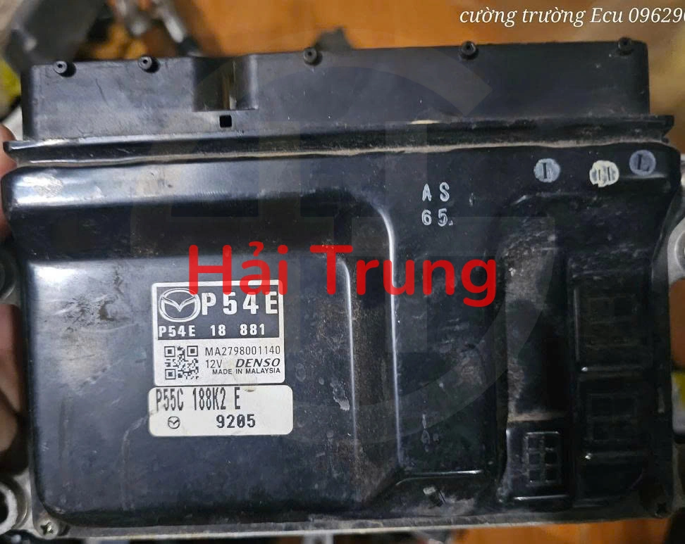 P54E18881 Tháo xe Hộp điều khiển động cơ Hộp đen ECU Mazda 2 2015