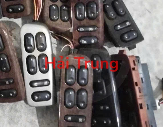 Công tắc lên xuống kính tổng Ford Escape 2009-2013 Tháo Xe