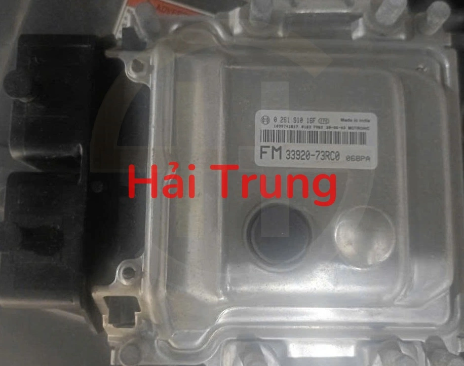 Hộp điều khiển động cơ ECU Suzuki XL7 Tháo Xe 33920-73RC0 3392073RC0