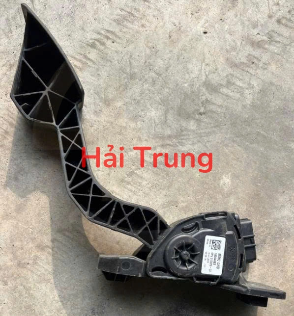 Chân ga Mitsubishi Xpander 2019-2023 Tháo Xe 1600A093